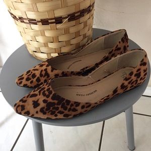 Nwot leopard flats
